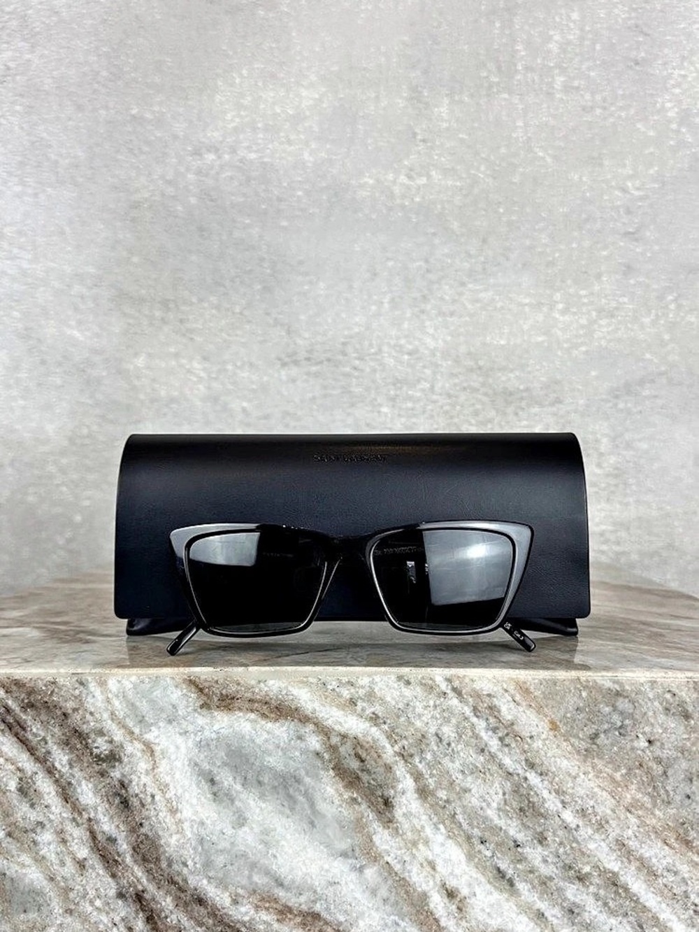Saint laurent thin mica